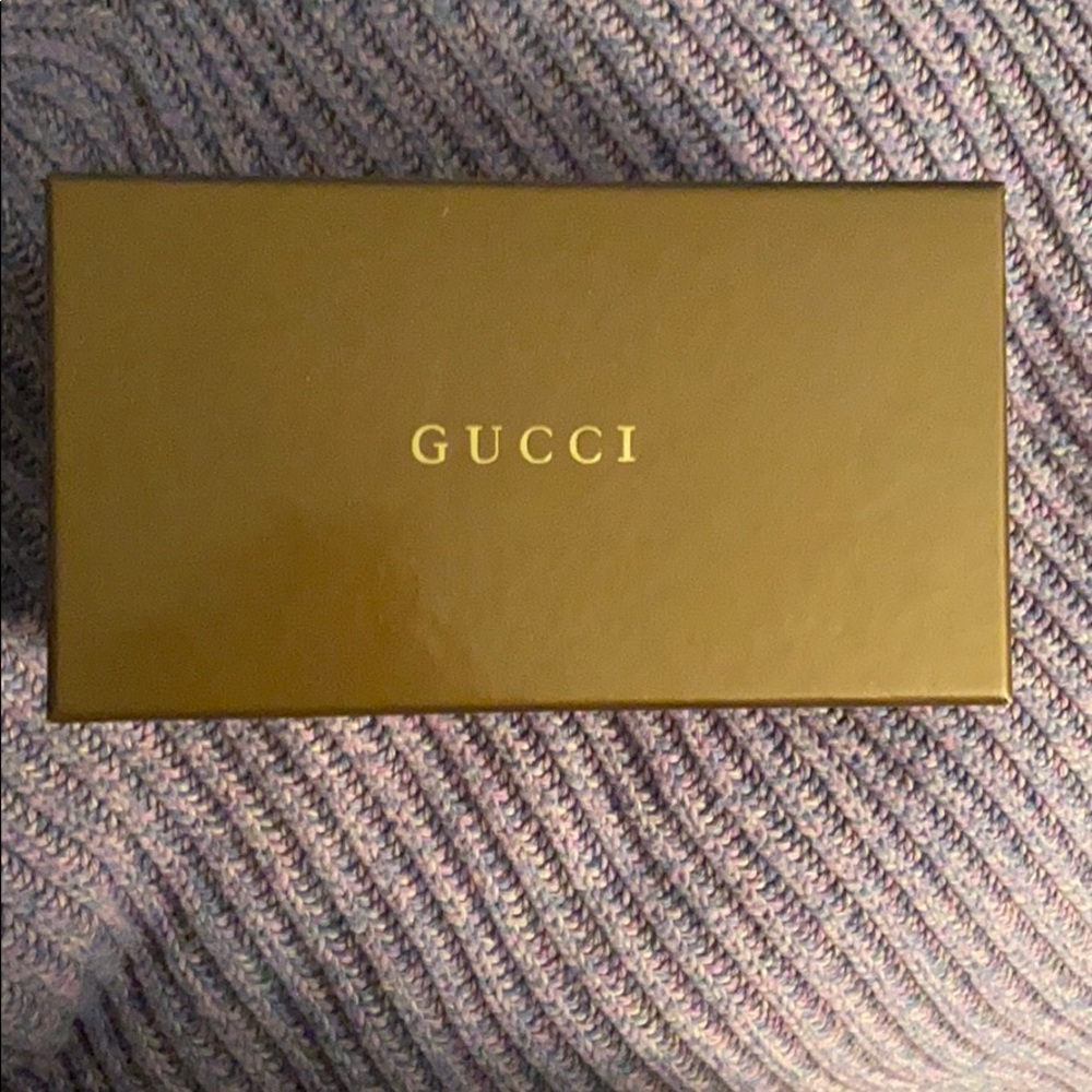 Gucci box